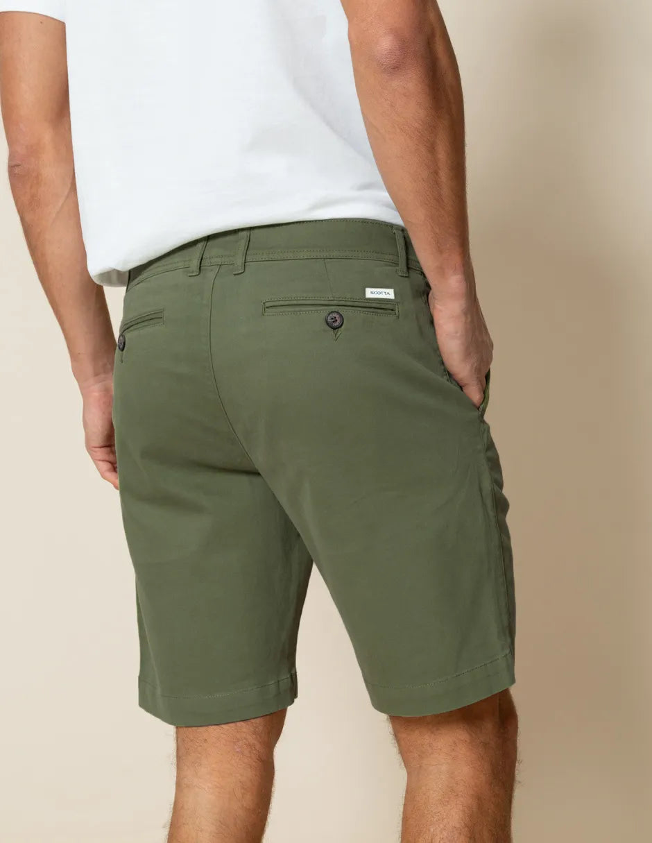 Bermudas hombre verdes