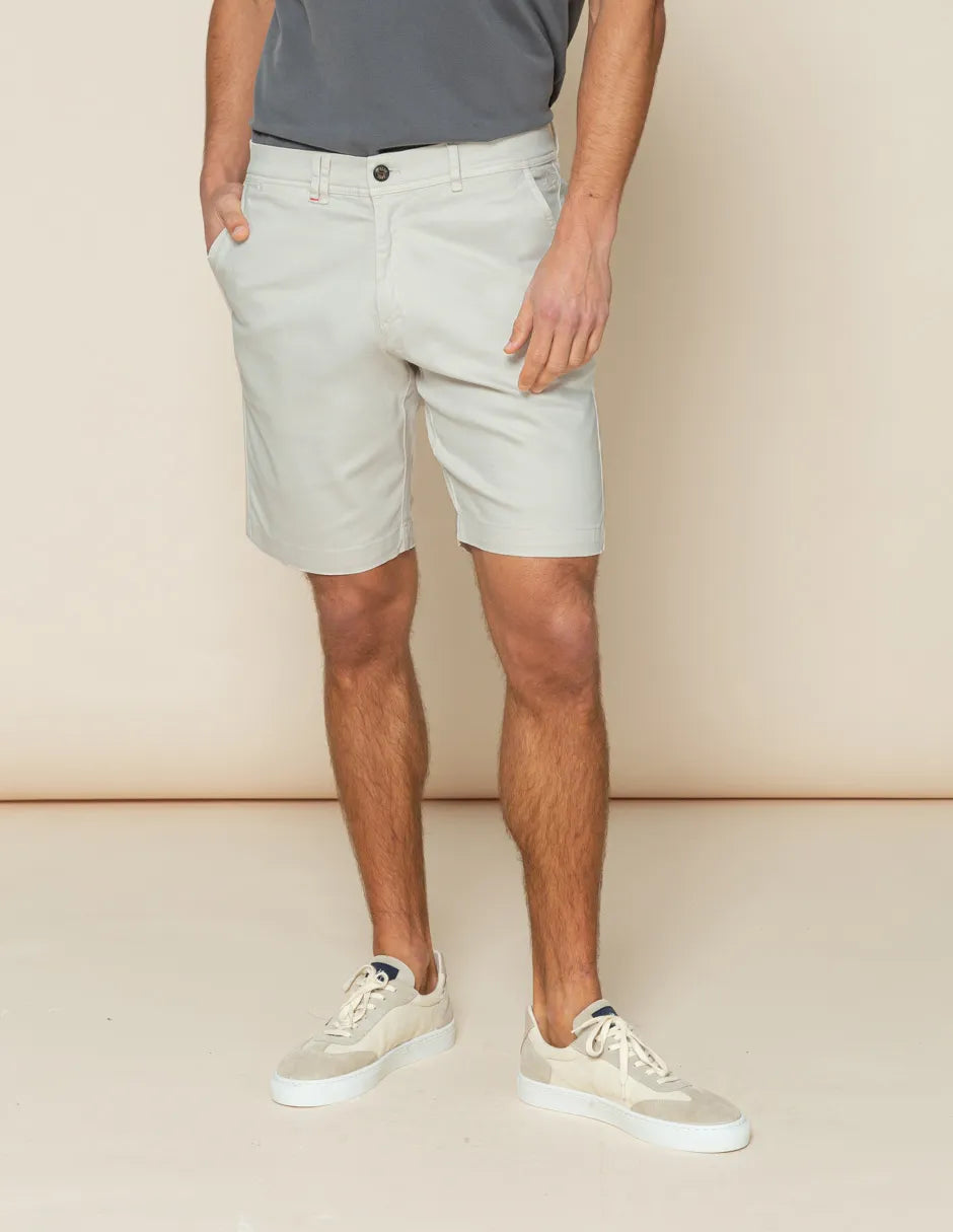 Bermudas hombre beige