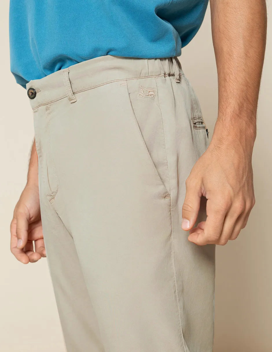 Pantalón jogging beige