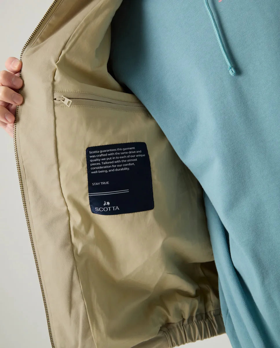 Chaqueta corta sarga beige