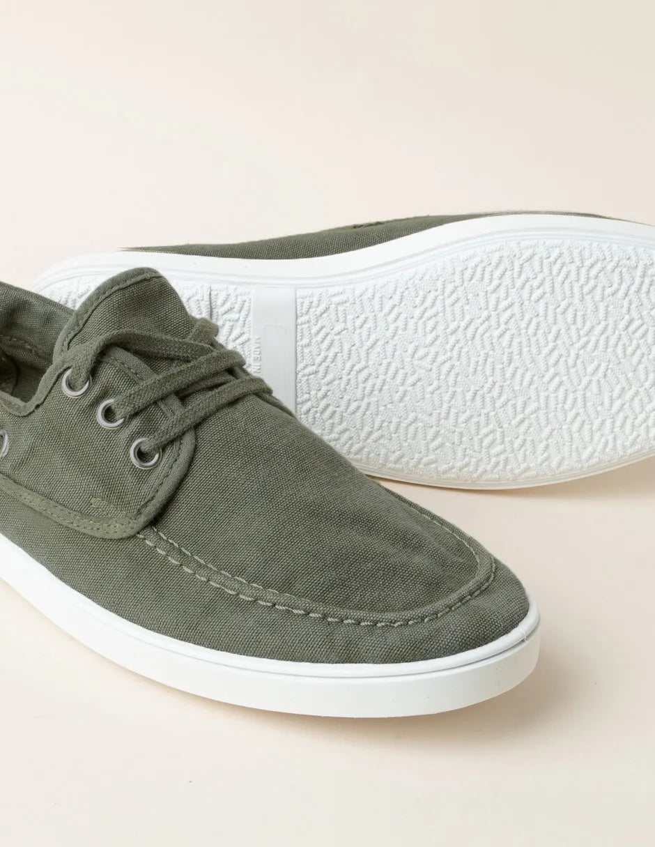 Náuticos de algodón en color khaki para hombre
