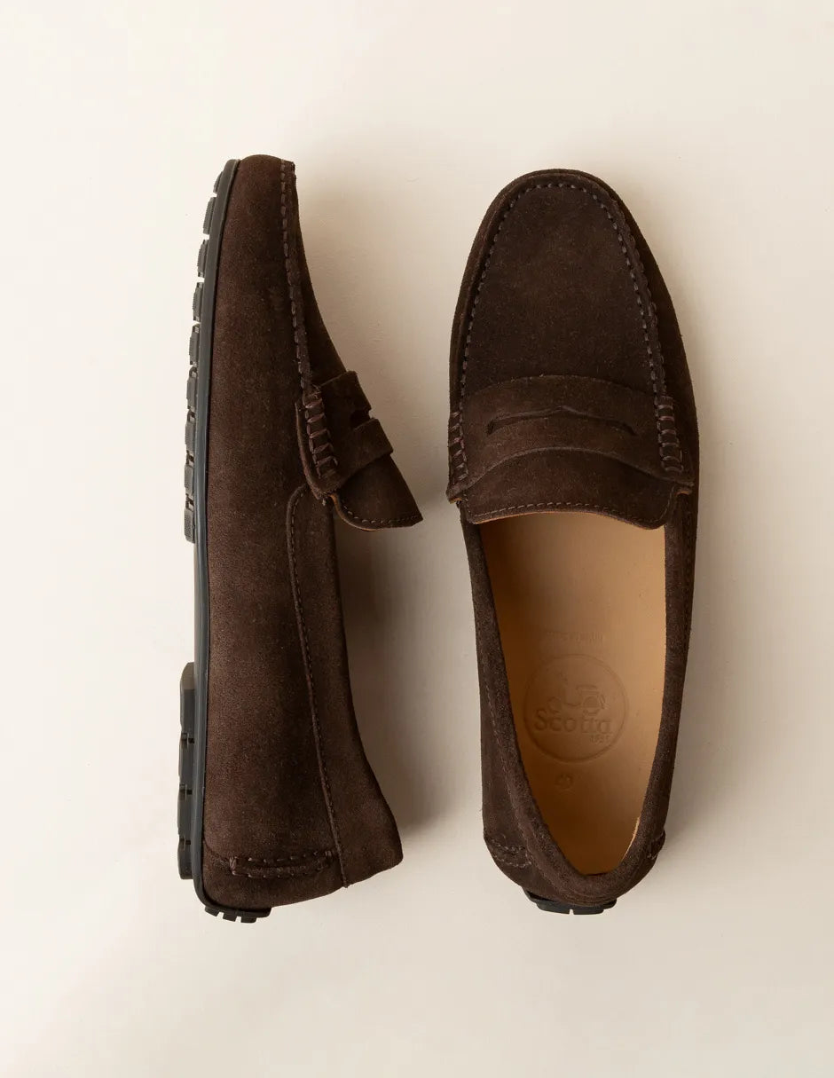 Mocasín de ante marrón
