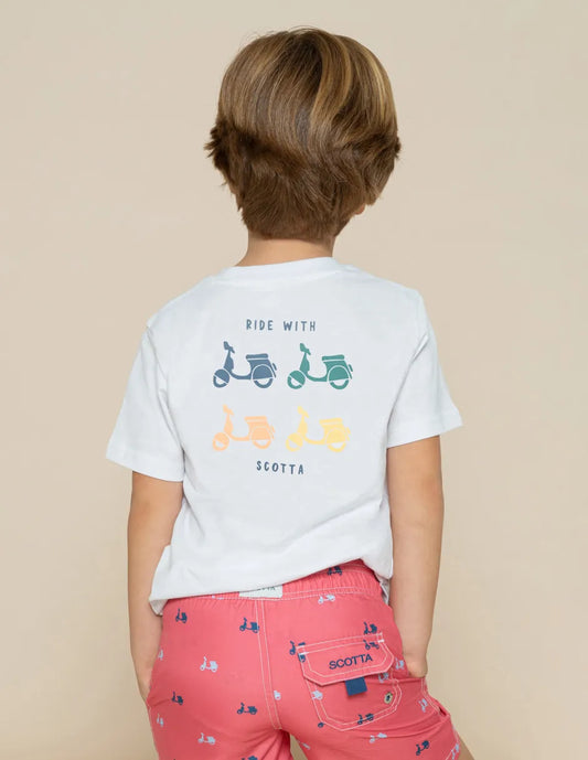 Camiseta niño con dibujo en la espalda