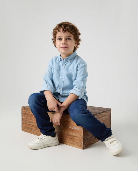 Camisa de menino em tencel jeans claro