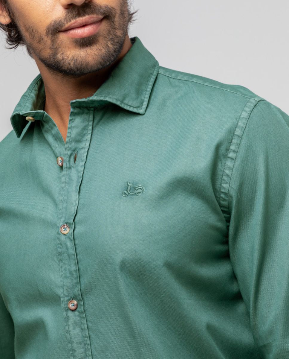 Camisa estructura verde botella