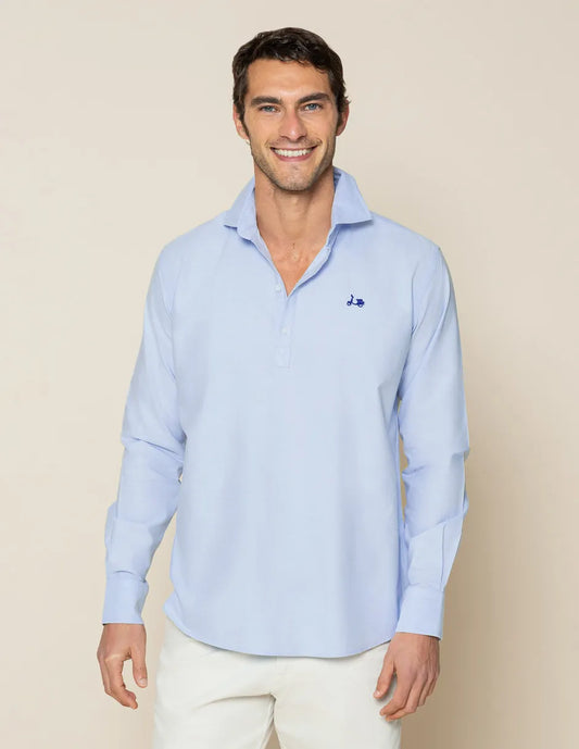 Camisa estilo polera azul celeste