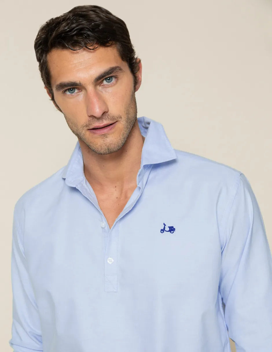 Camisa estilo polera azul celeste