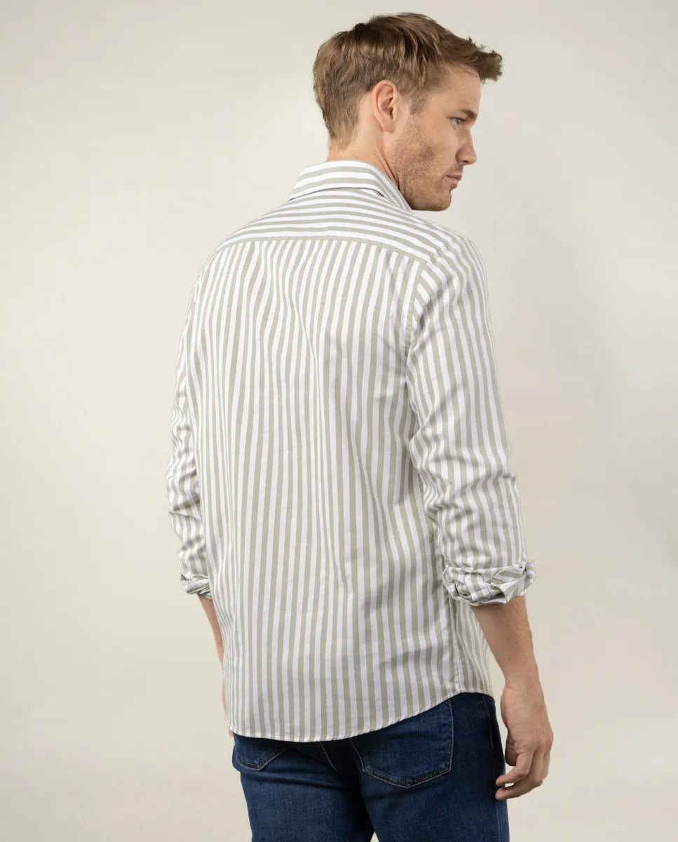 Camisa polera con raya ancha gris