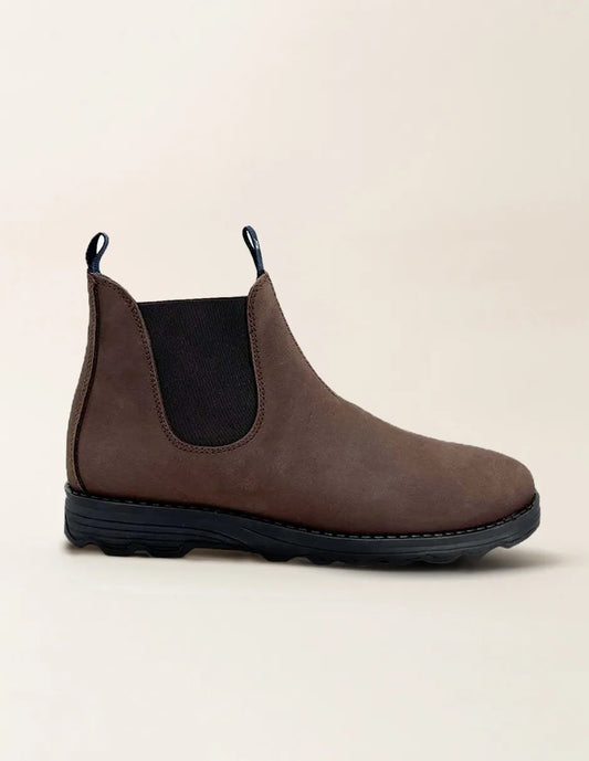 Bota hills marrón oscuro