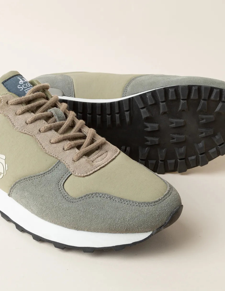 Zapatillas deportivas verde y gris