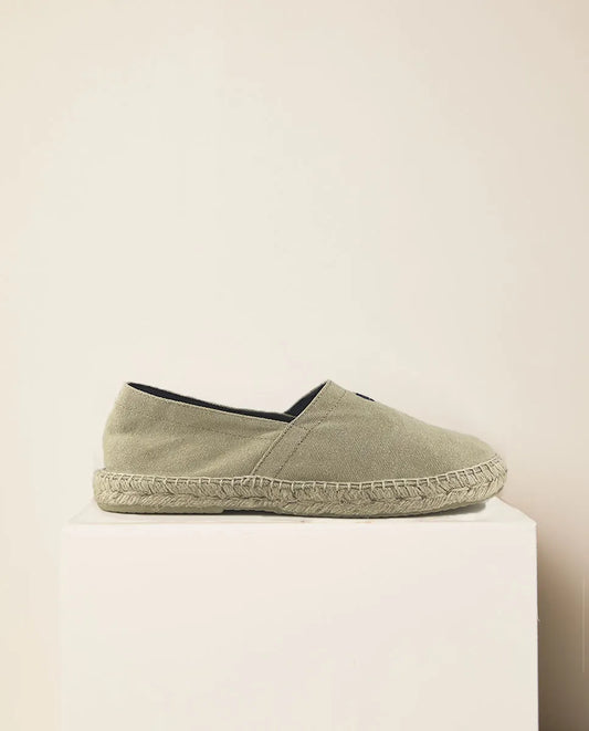 Alpargata lisa sostenible beige