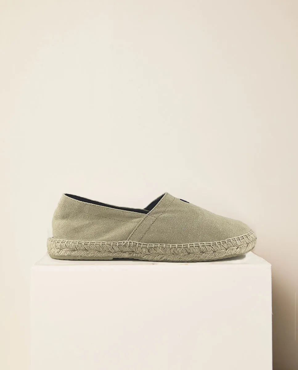 Alpargata lisa sostenible beige