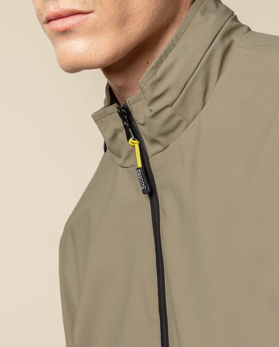 Chaqueta corta técnica topo