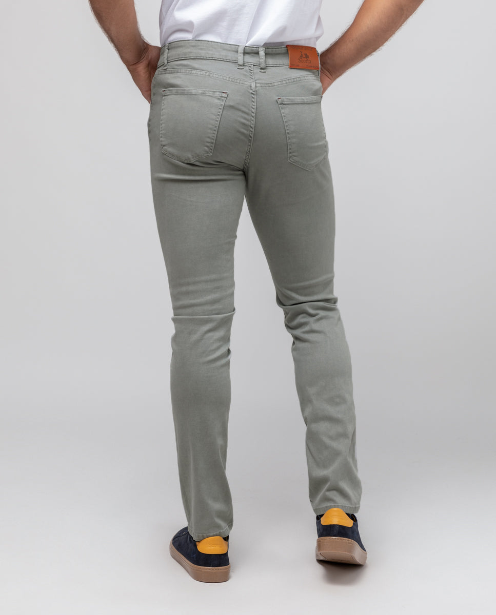 Calça cinza de 5 bolsos