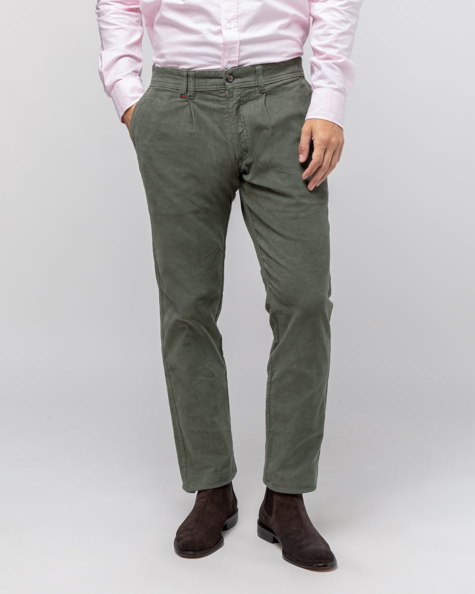 Calça plissada de veludo cotelê verde
