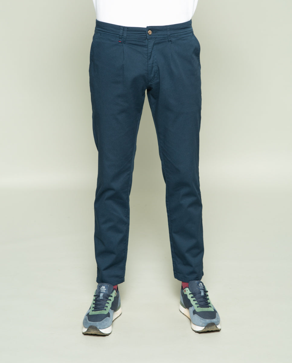 Calça chino Newman azul marinho